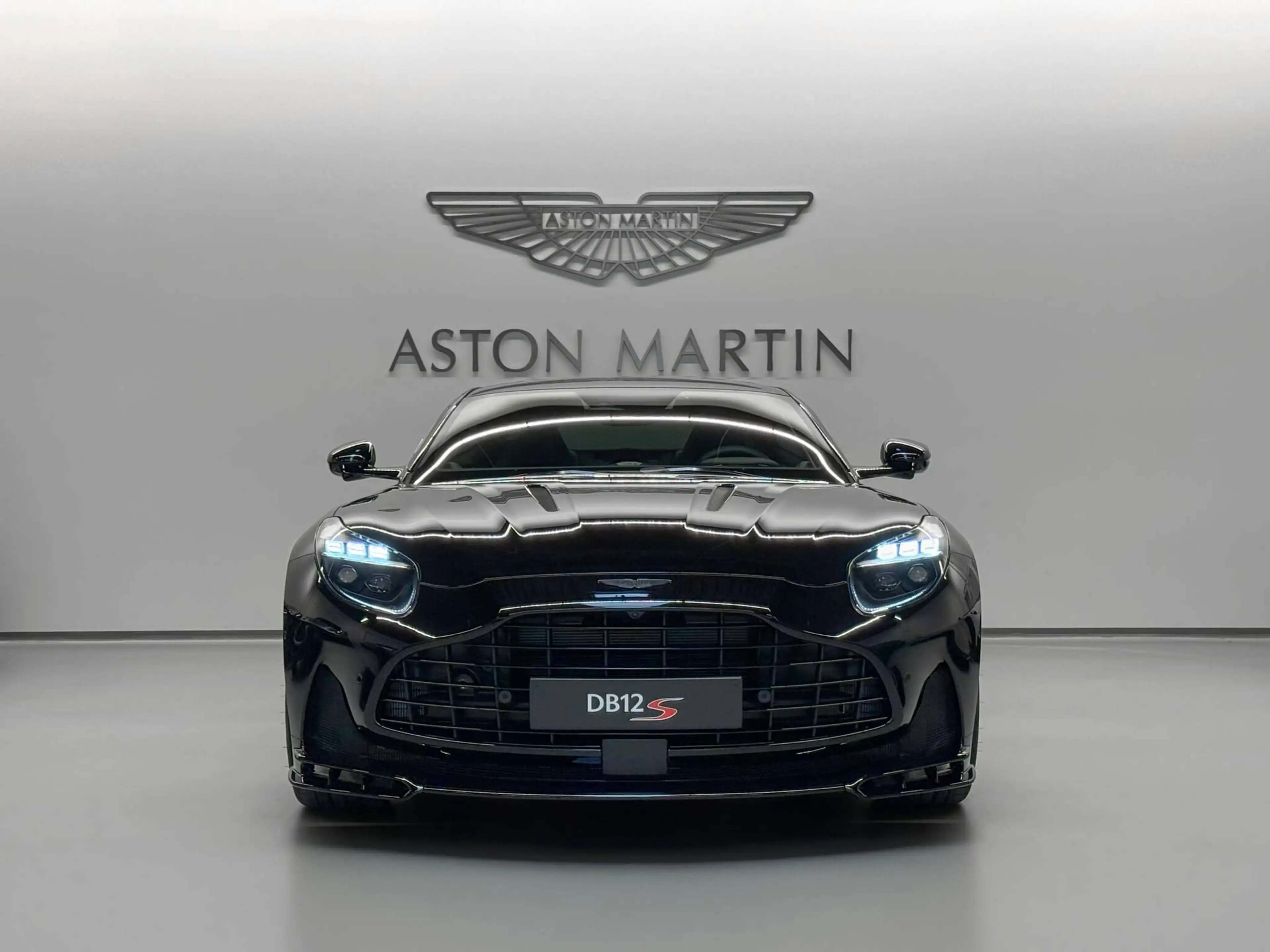 Aston Martin DB12 S Coupe | Aston Martin Brussels — photo 6