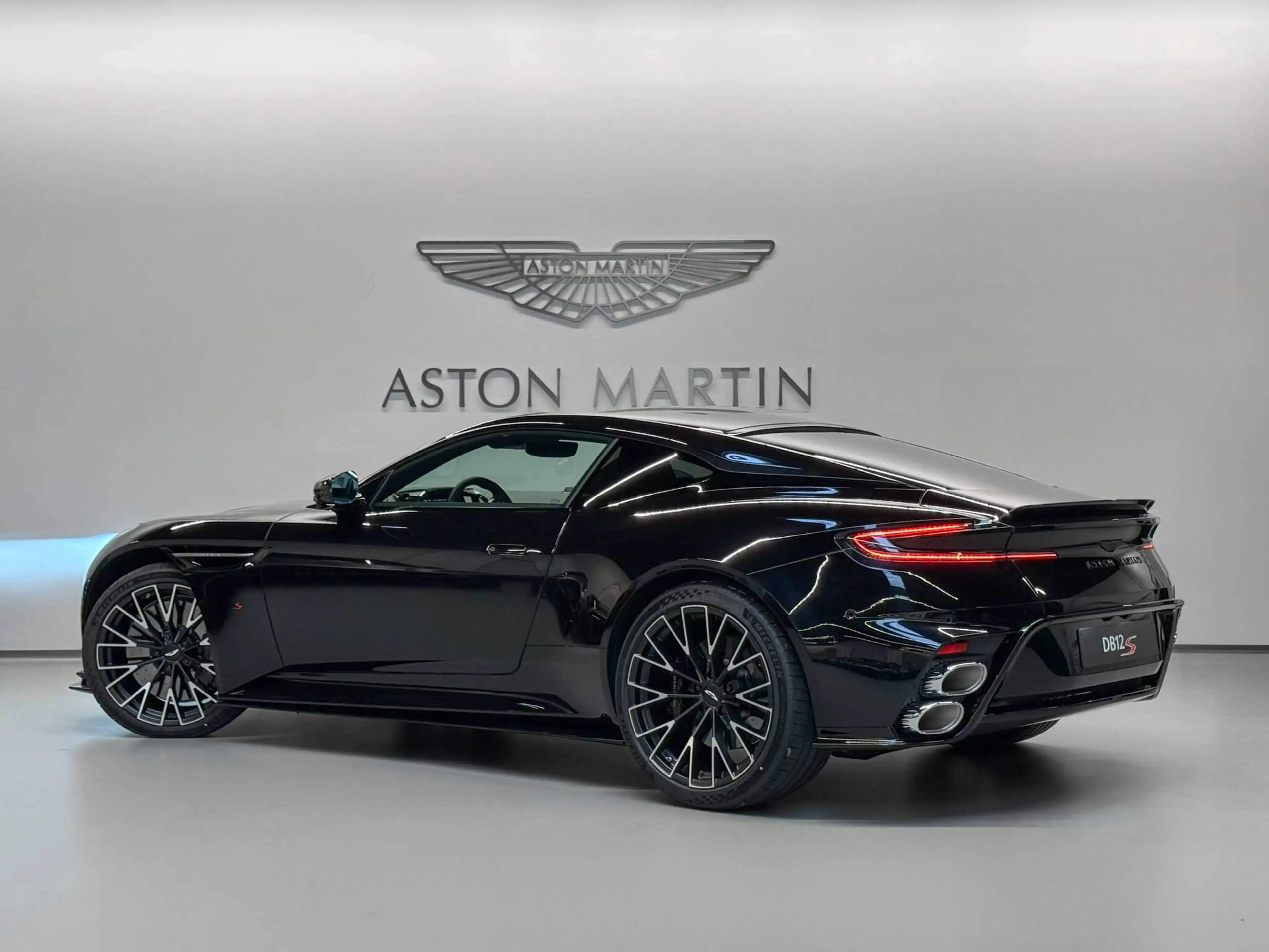 Aston Martin DB12 S Coupe | Aston Martin Brussels — photo 4