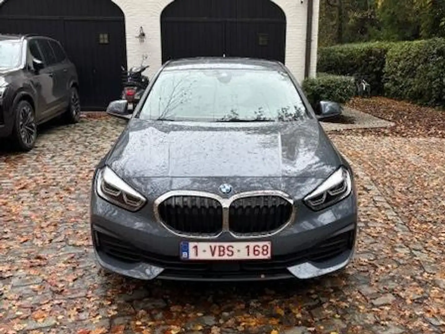 BMW 118 118i Aut. Advantage Grijs - 2