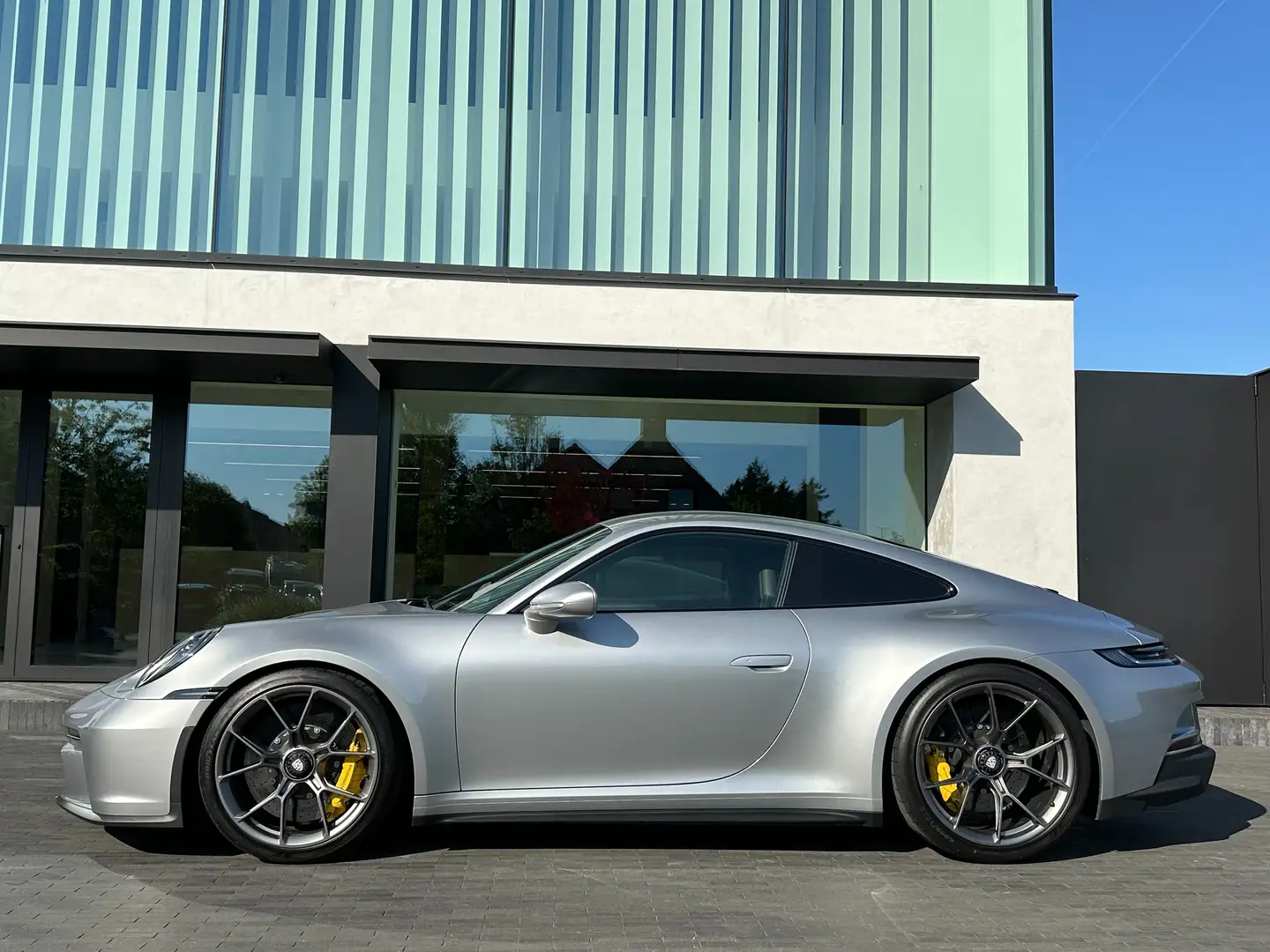 Porsche 992 GT3 Touring  / GT-Silver / PCCB / Lift / Bose Zilver - 2