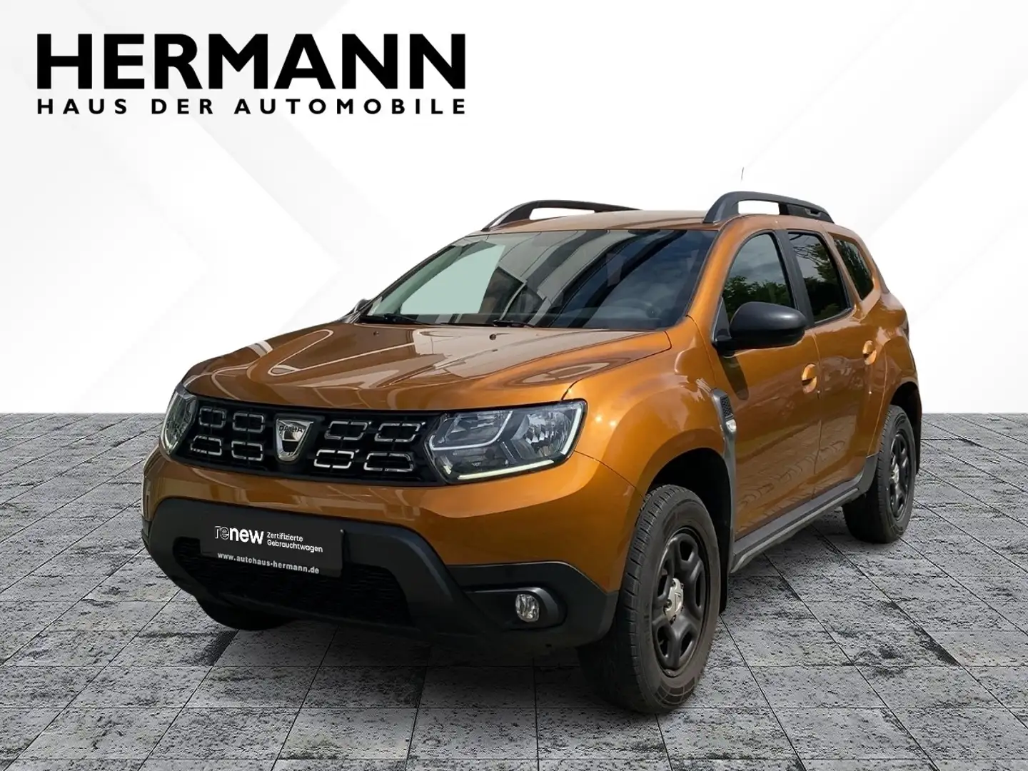 Dacia Duster II 1.6 SCe 115 Comfort LED Oranje - 1
