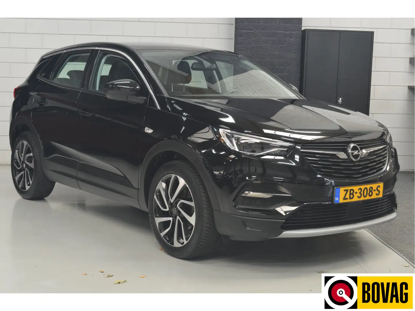Opel Grandland X 1.2 Turbo Ultimate // AUTOMAAT // 81.000 km // TRE Zwart - 1
