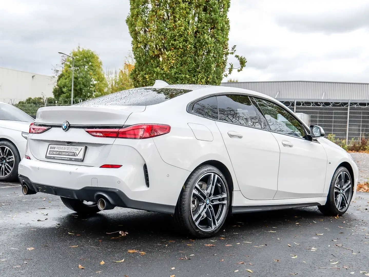 BMW 220 i Gran Coupé M Sport RFK NAVI LED PDC V+H LM Wit - 2