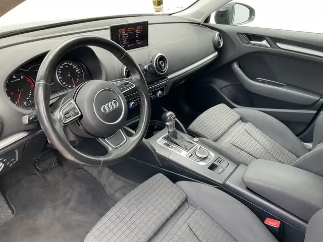 Audi A3 view 14