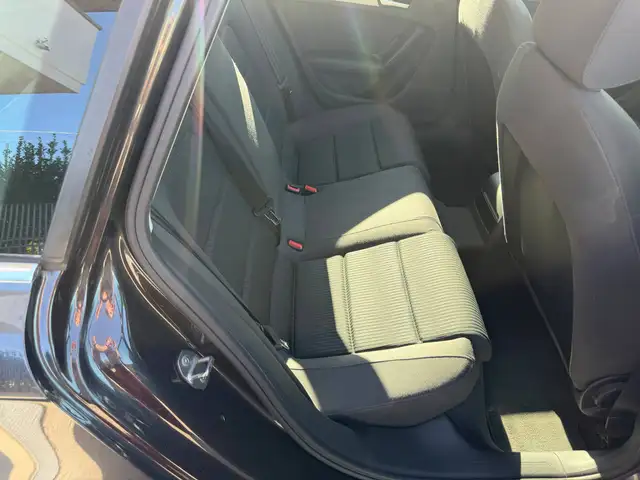 Audi A4 view 12