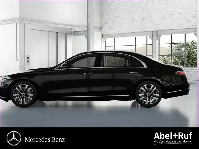 Mercedes-Benz S-Class view 3