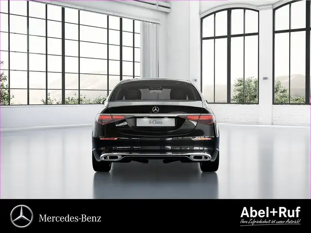 Mercedes-Benz S-Class view 5