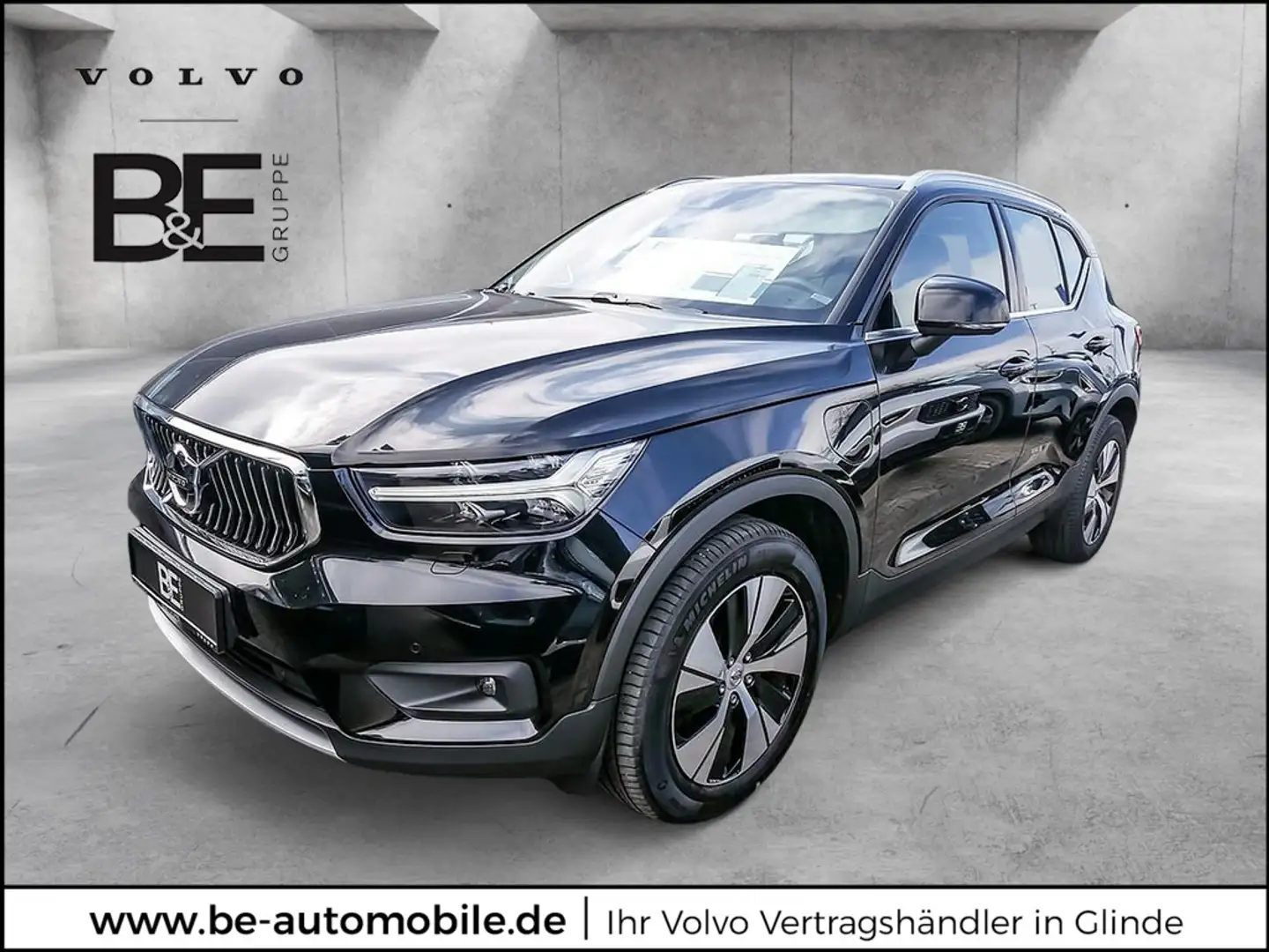Volvo XC40 T4 Inscription Expression Recharge LED Zwart - 1