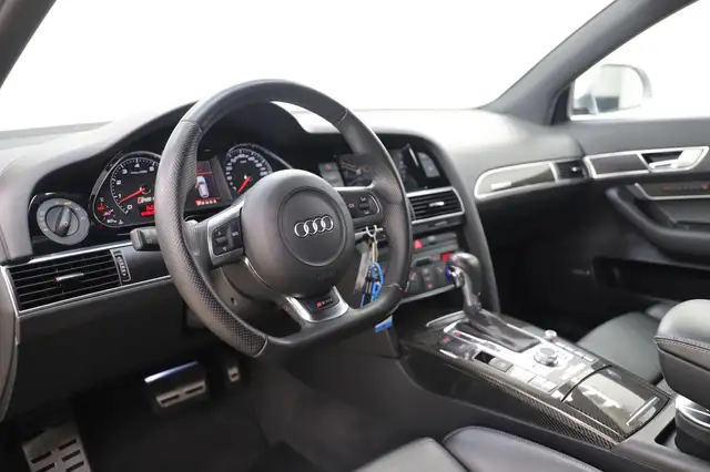 Audi RS6 view 9