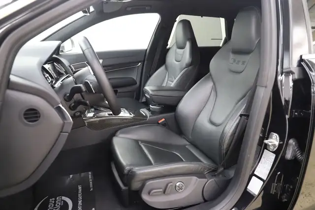 Audi RS6 view 11