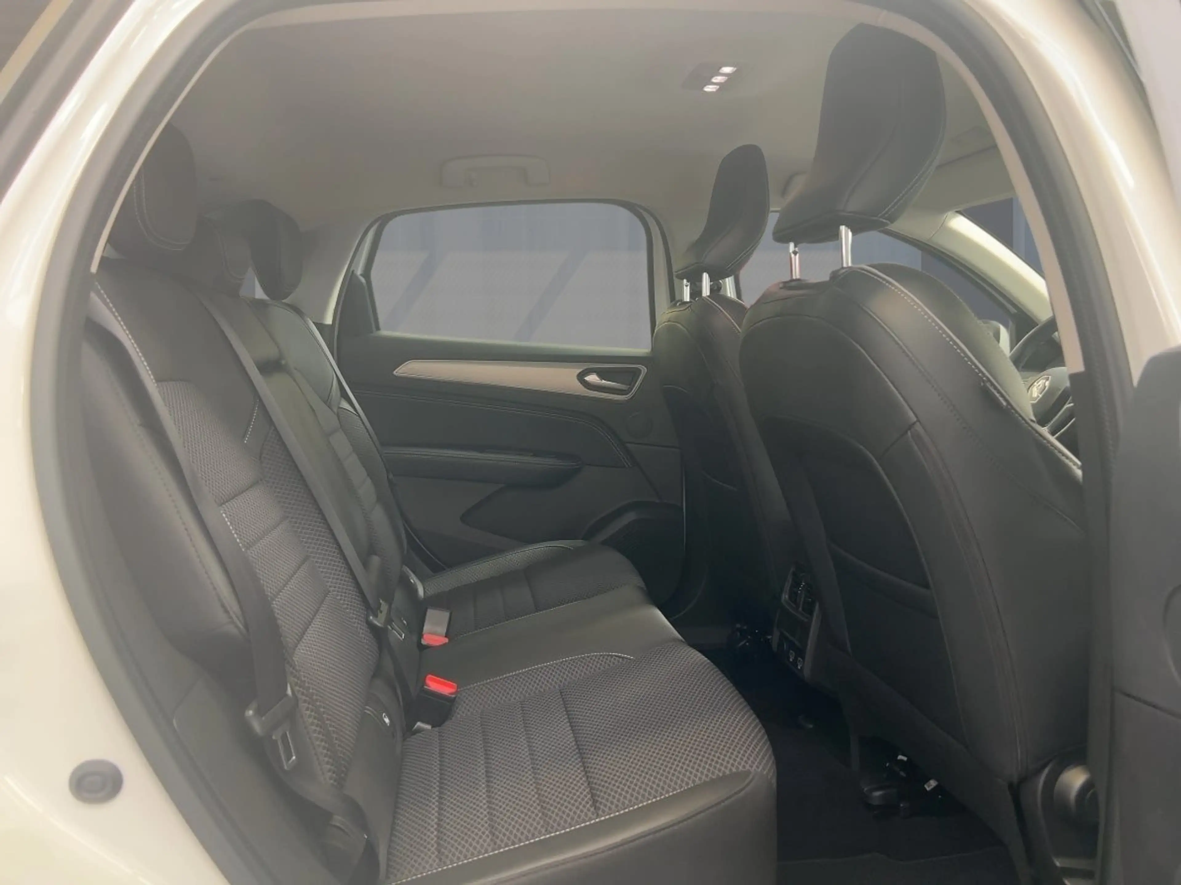 Renault Arkana INTENS E-TECH HYBRID 145 WINTER-PAKET — photo 9
