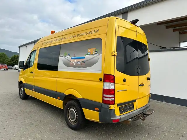 Mercedes-Benz Sprinter view 7