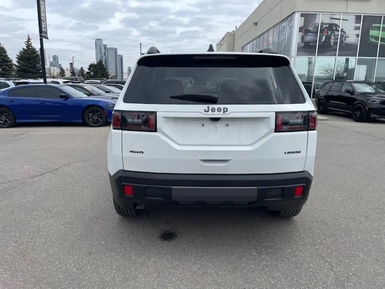 Jeep Cherokee снимка Jeep Cherokee