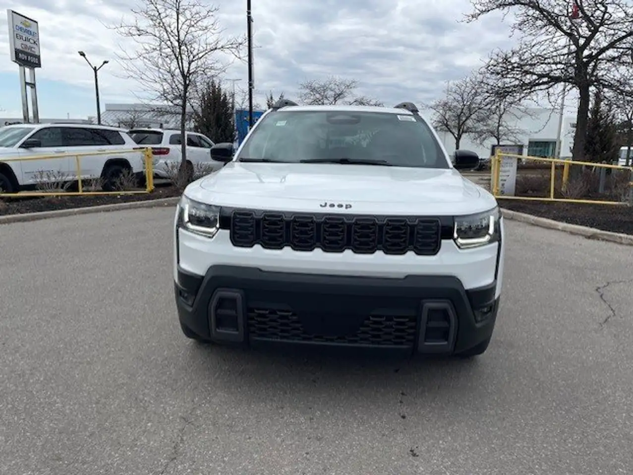 Jeep Cherokee снимка Jeep Cherokee