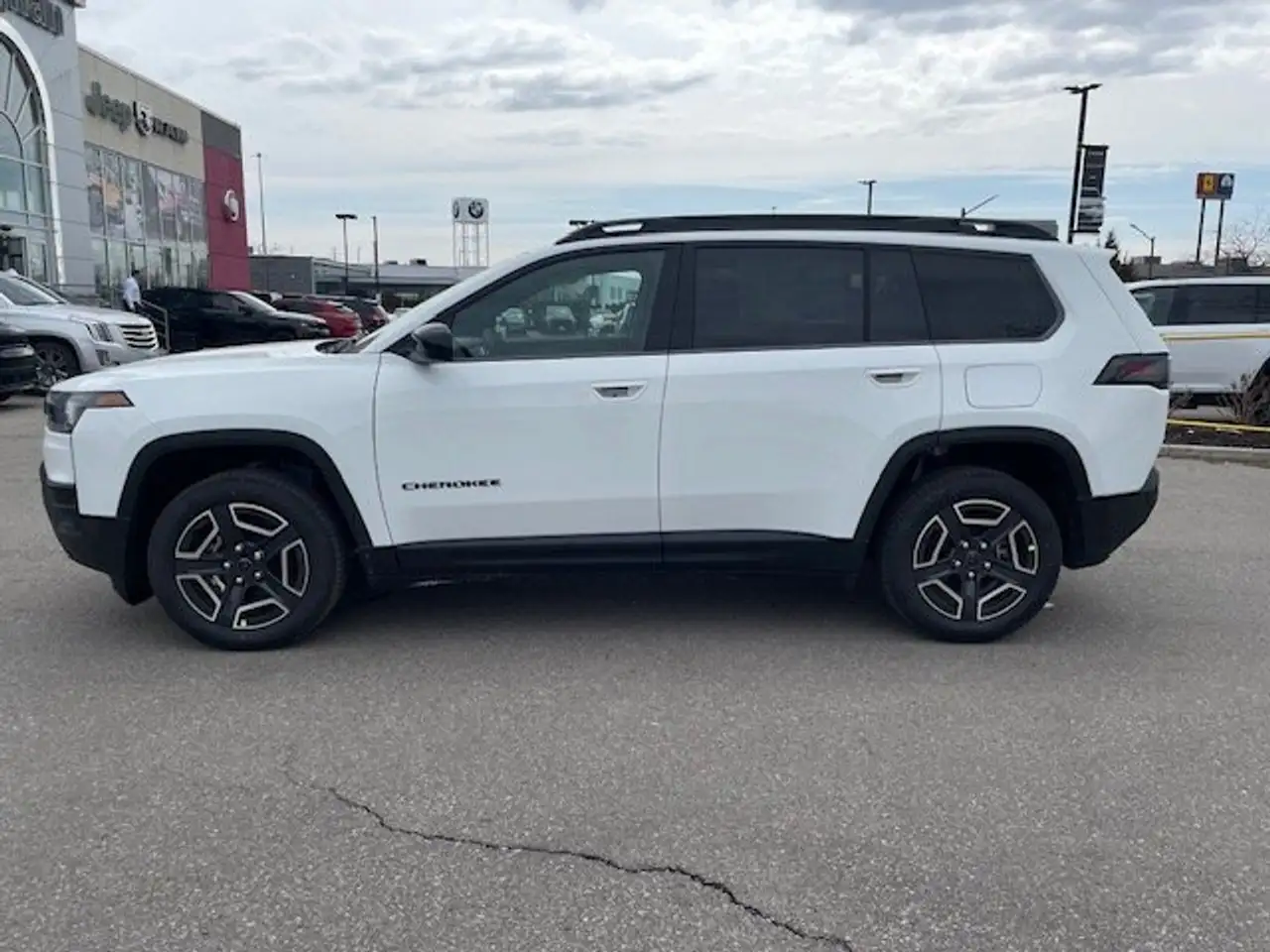 Jeep Cherokee снимка Jeep Cherokee