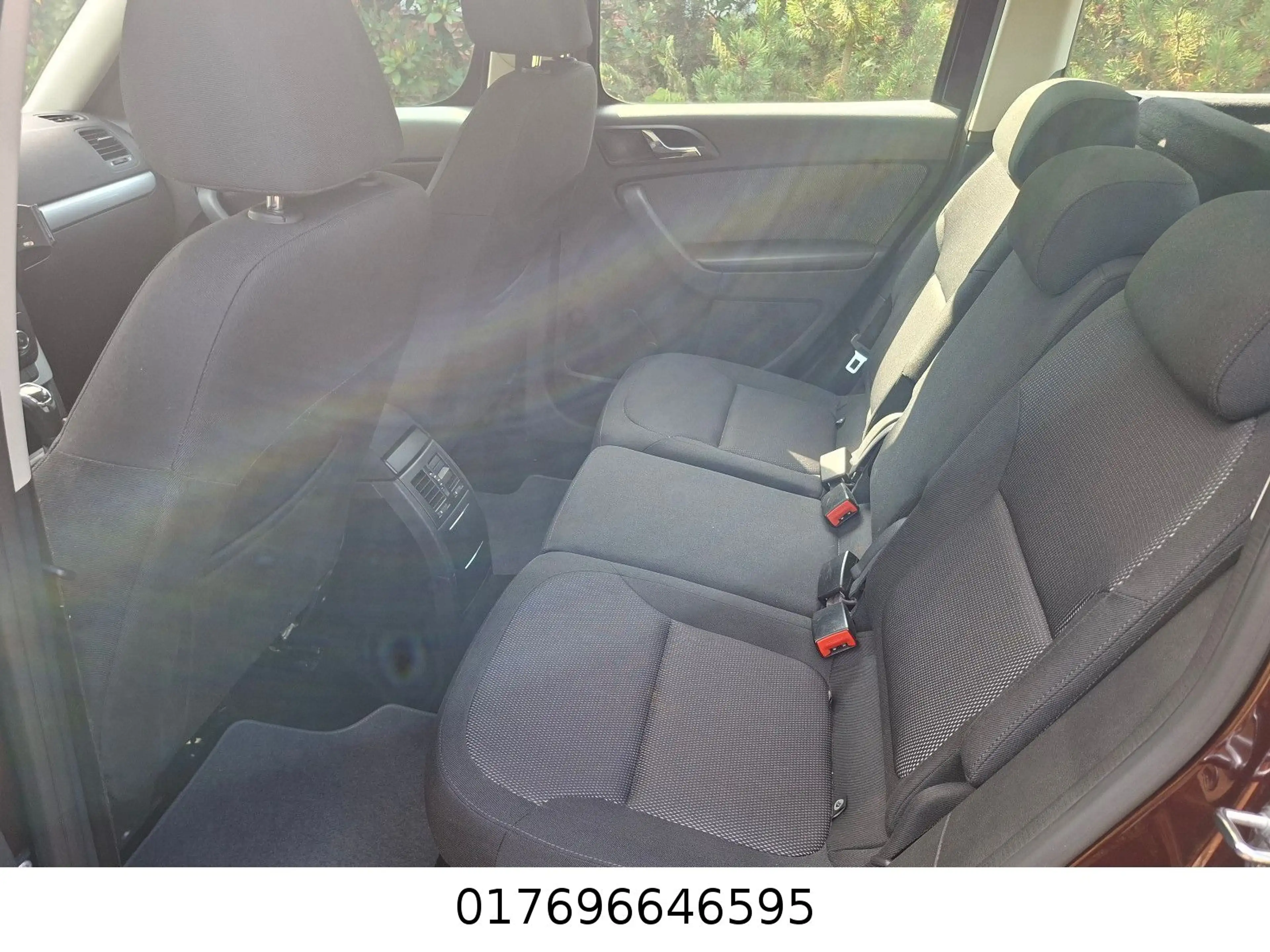 Skoda Yeti 1.2 TSI Elegance — photo 12