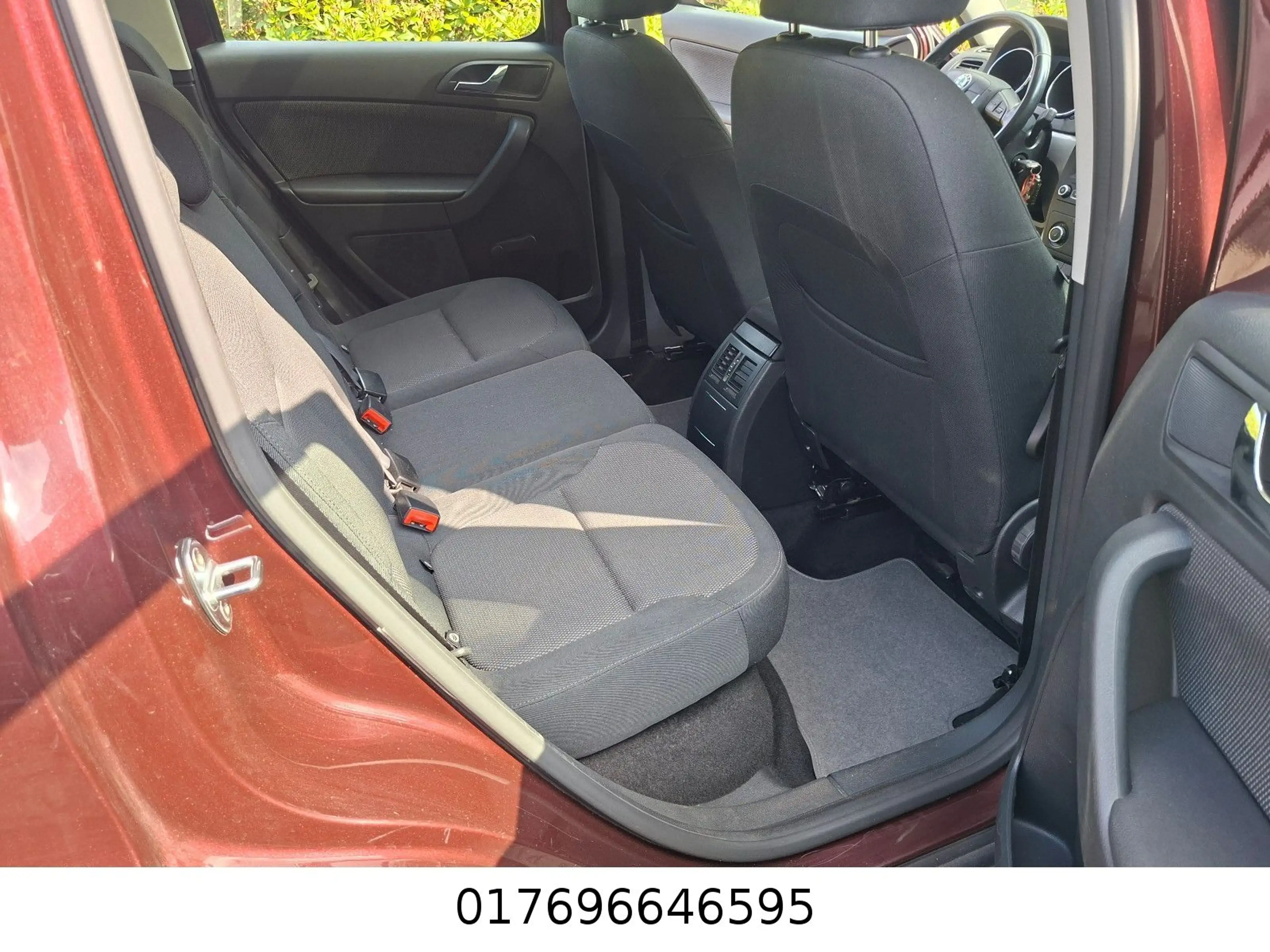 Skoda Yeti 1.2 TSI Elegance — photo 15