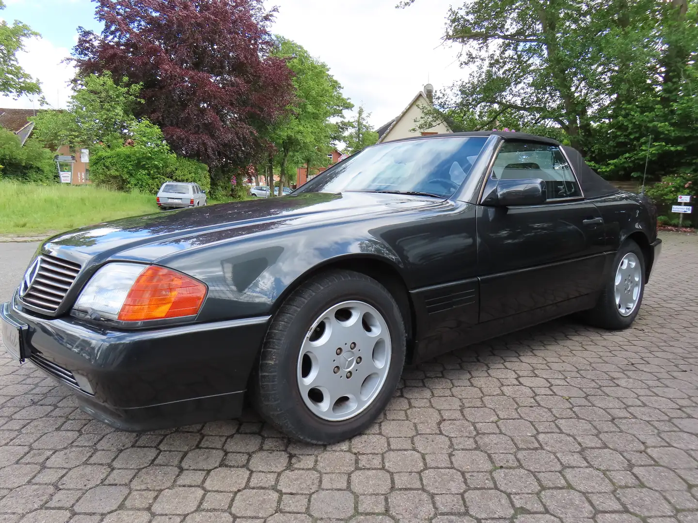 Mercedes-Benz SL 300 SL-24 *nur 110 TKM*2.Hand*H-Kennzeichen*Schalter* Schwarz - 2