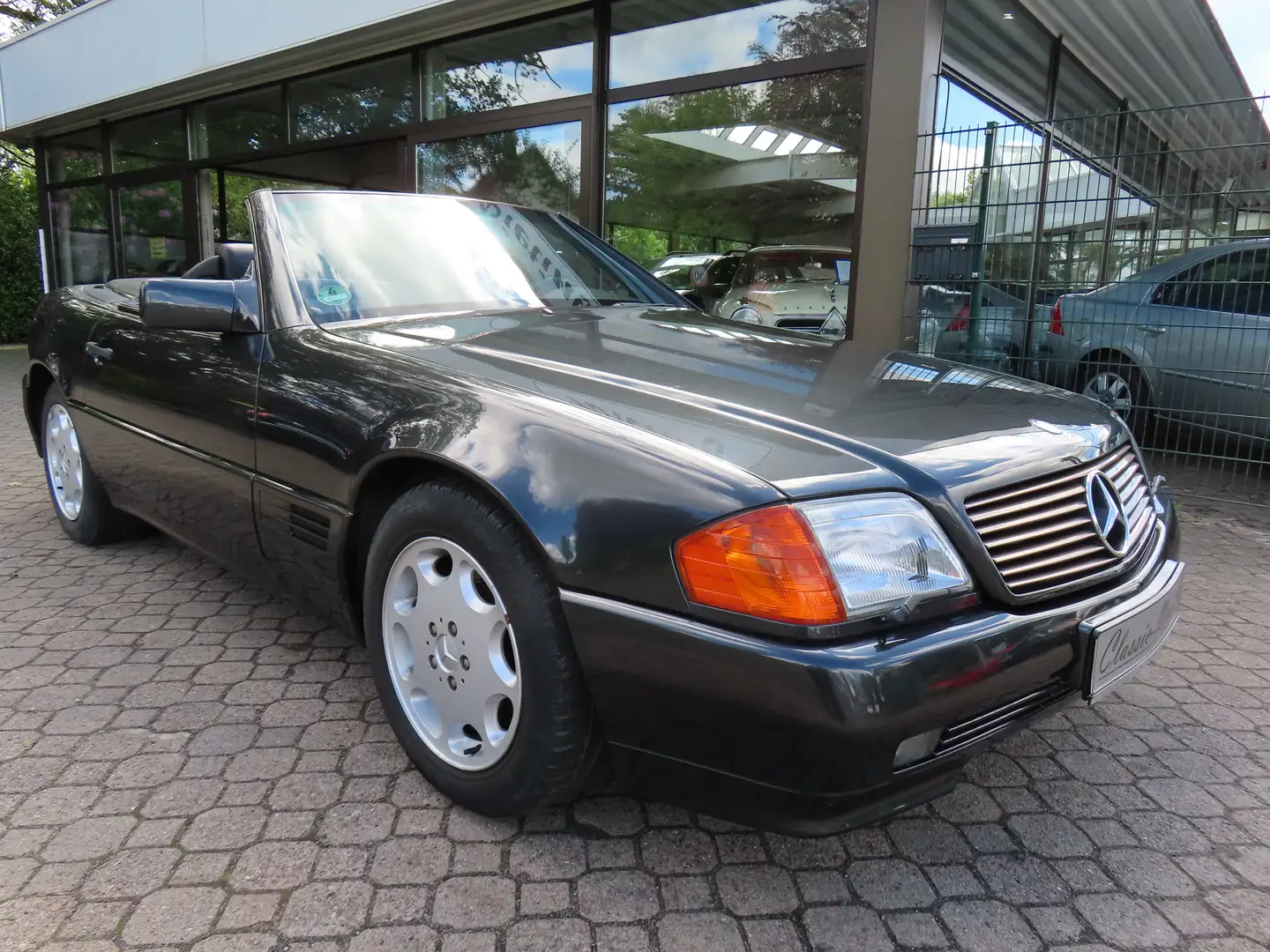 Mercedes-Benz SL 300 SL-24 *nur 110 TKM*2.Hand*H-Kennzeichen*Schalter* Schwarz - 1