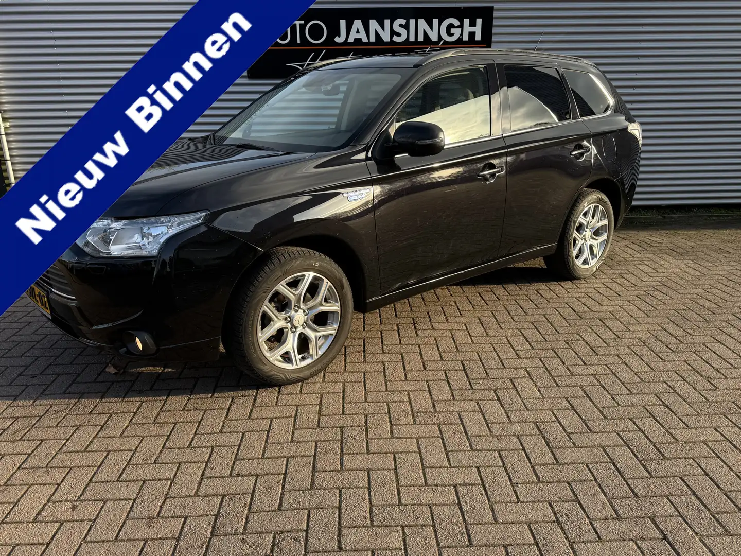 Mitsubishi Outlander 2.0 PHEV Instyle+ | Stoelverwarming | Schuif/kante Noir - 1
