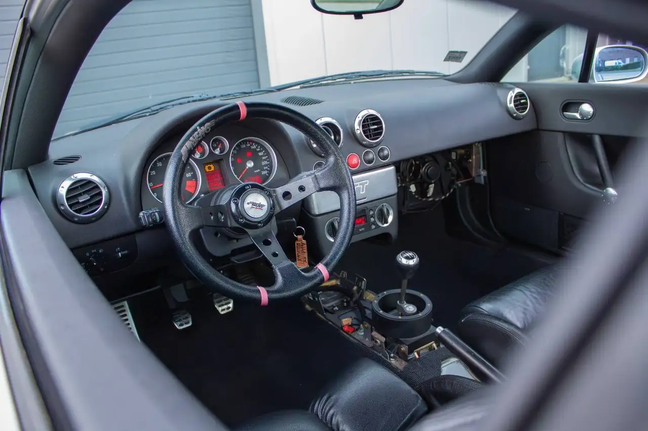 Audi TT 1.8 20V Turbo quattro, foto 8