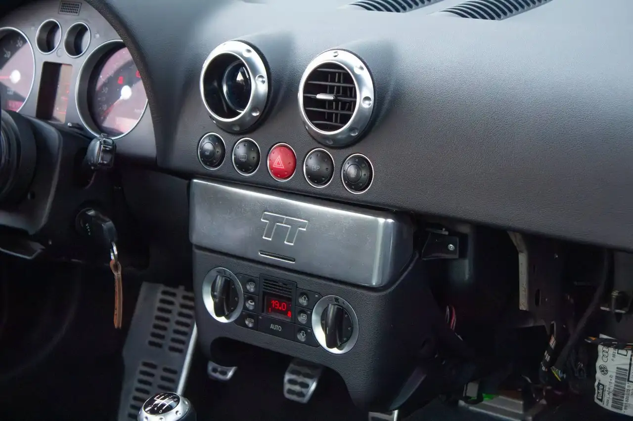 Audi TT 1.8 20V Turbo quattro, foto 12