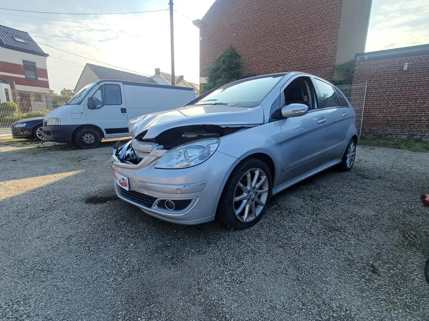 Mercedes-Benz B 170 B 170 BlueEFFICIENCY Gris - 1