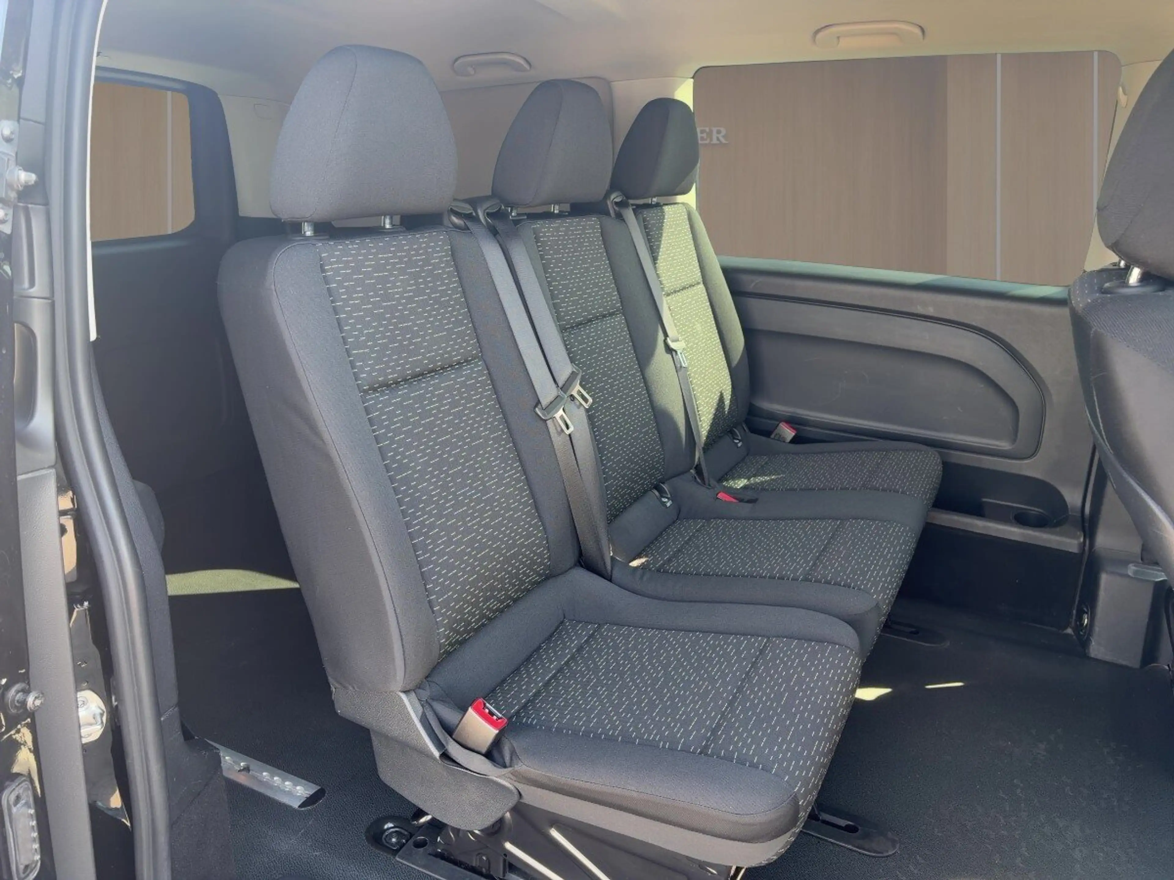 Mercedes-Benz Vito Vito Mixto 114 CDI lang STANDHEIZUNG+AHK+NAVIGAT — photo 13