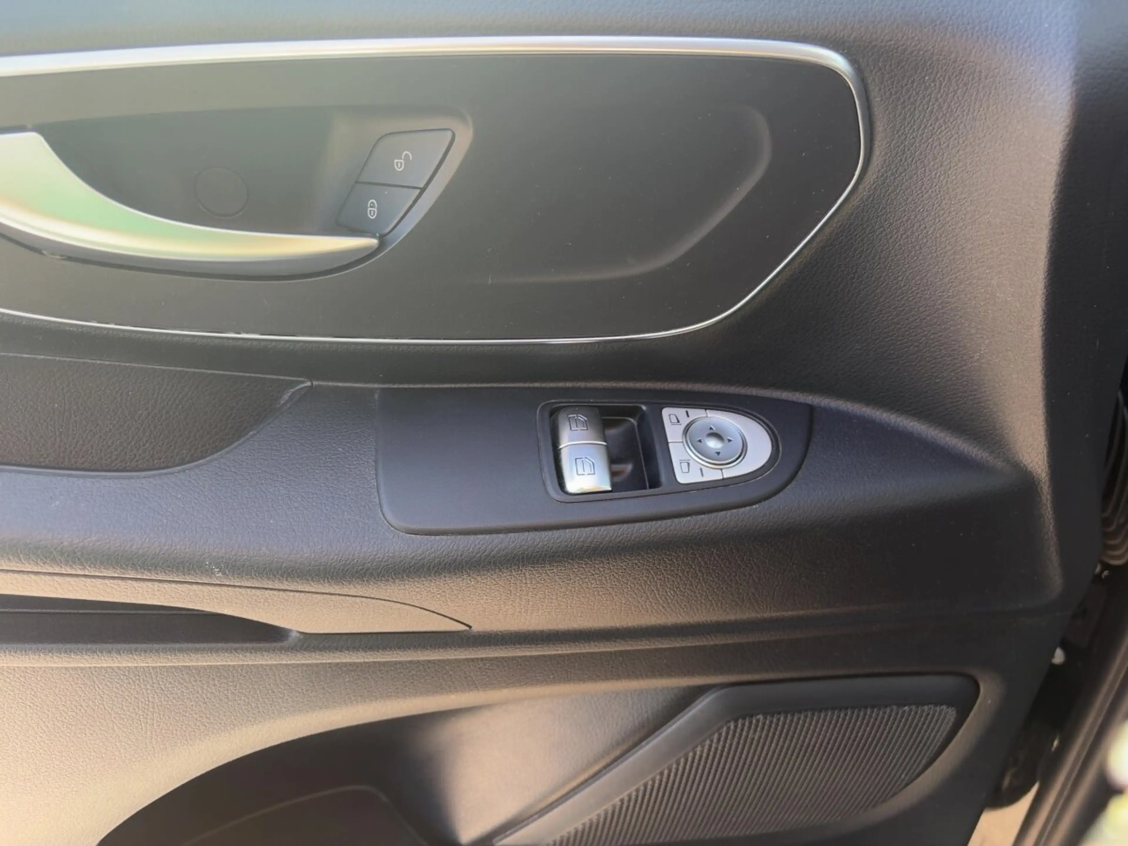 Mercedes-Benz Vito Vito Mixto 114 CDI lang STANDHEIZUNG+AHK+NAVIGAT — photo 15