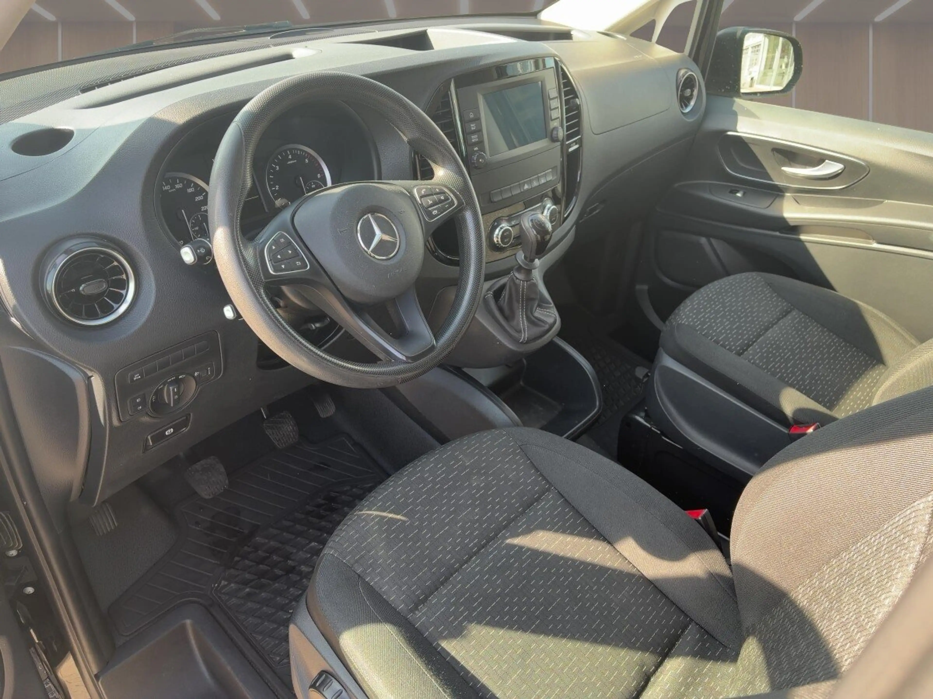 Mercedes-Benz Vito Vito Mixto 114 CDI lang STANDHEIZUNG+AHK+NAVIGAT — photo 6