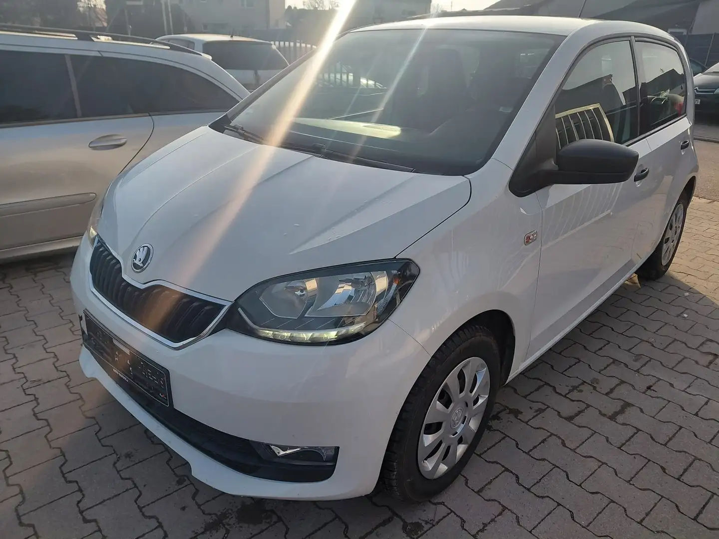 Skoda Citigo 1.0 HU & AU 03-2027 White - 1