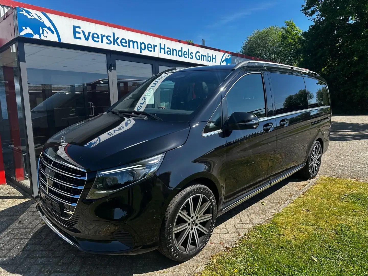 Mercedes-Benz V 300 V300 d EXCLUSIVE 4MATIC lang / VIP - LUXURY SEAT Negro - 2