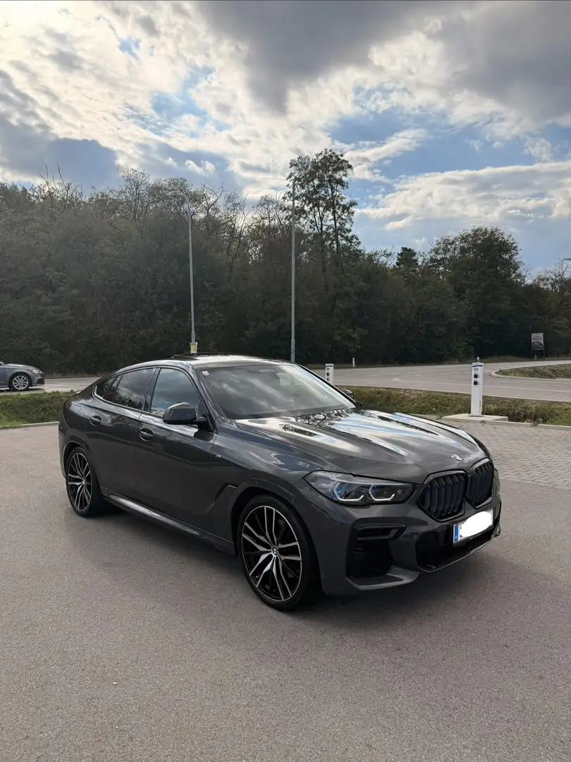 BMW X6 M Sport 30d Grau - 2