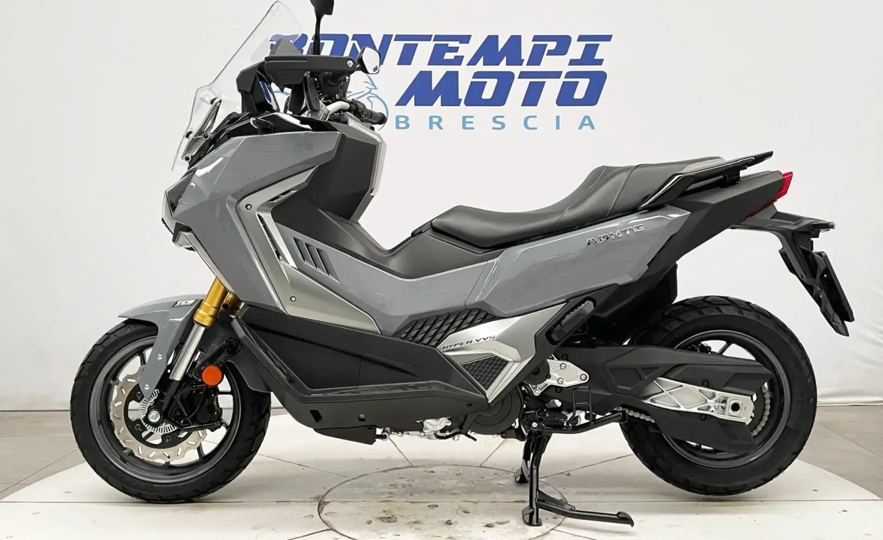 SYM ADX 400 MY 25 ADX TG 400 E5+ Grigio - 2