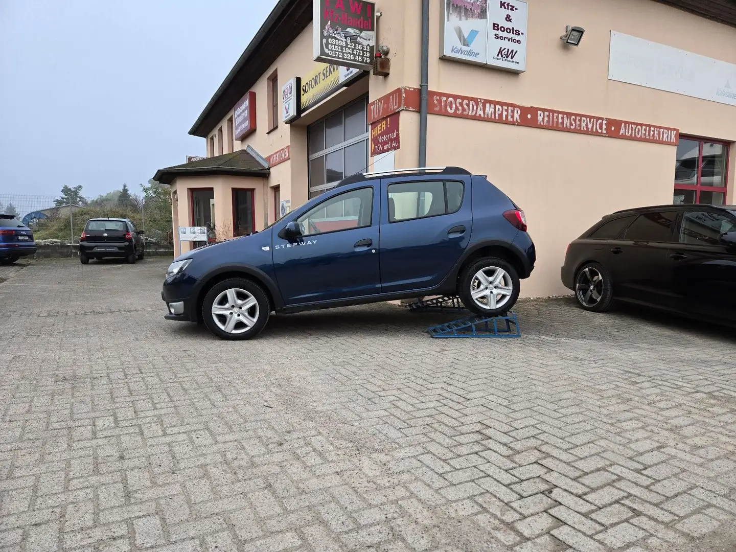 Dacia Sandero II Stepway Prestige**1.Hand**TÜV Neu** Blau - 2