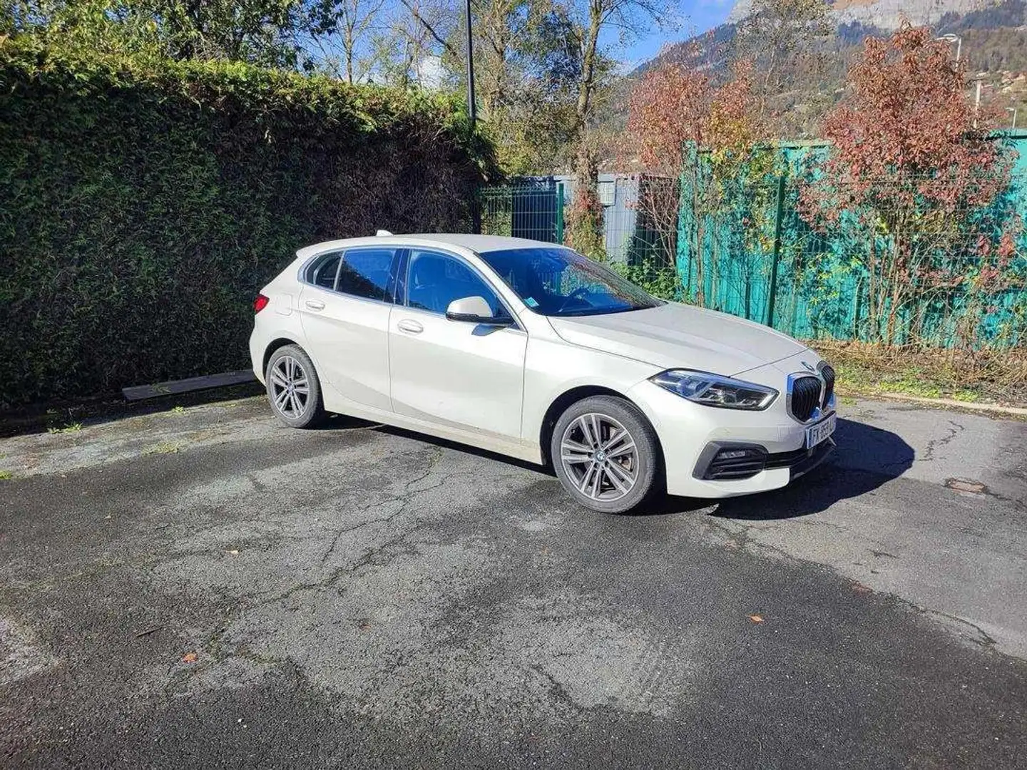 BMW 116 BMW Série 1 - 116d 116ch Blanc - 1