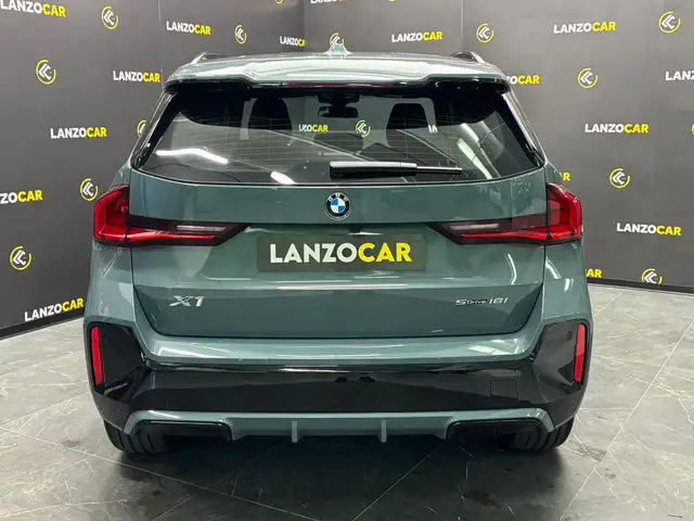 BMW X1 view 5