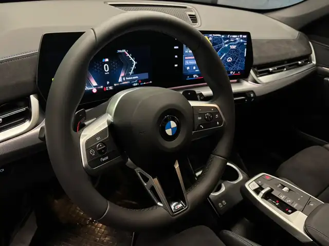 BMW X1 view 8