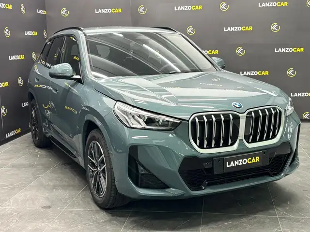 BMW X1 view 3