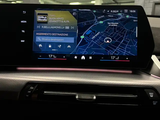 BMW X1 view 9