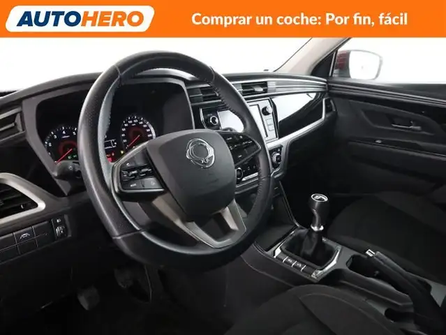 KGM Korando view 12