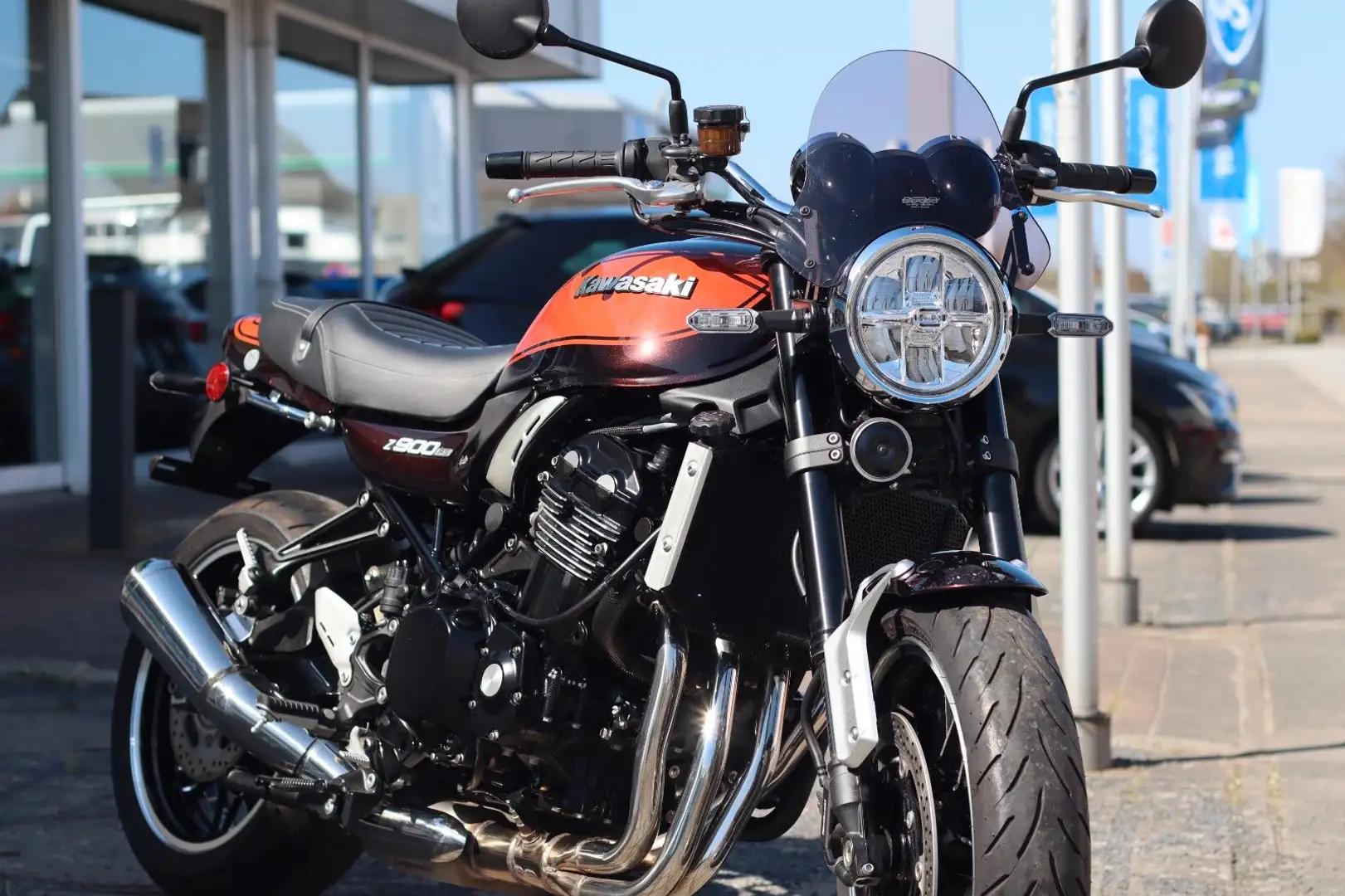 Kawasaki Z900RS Narancs - 1