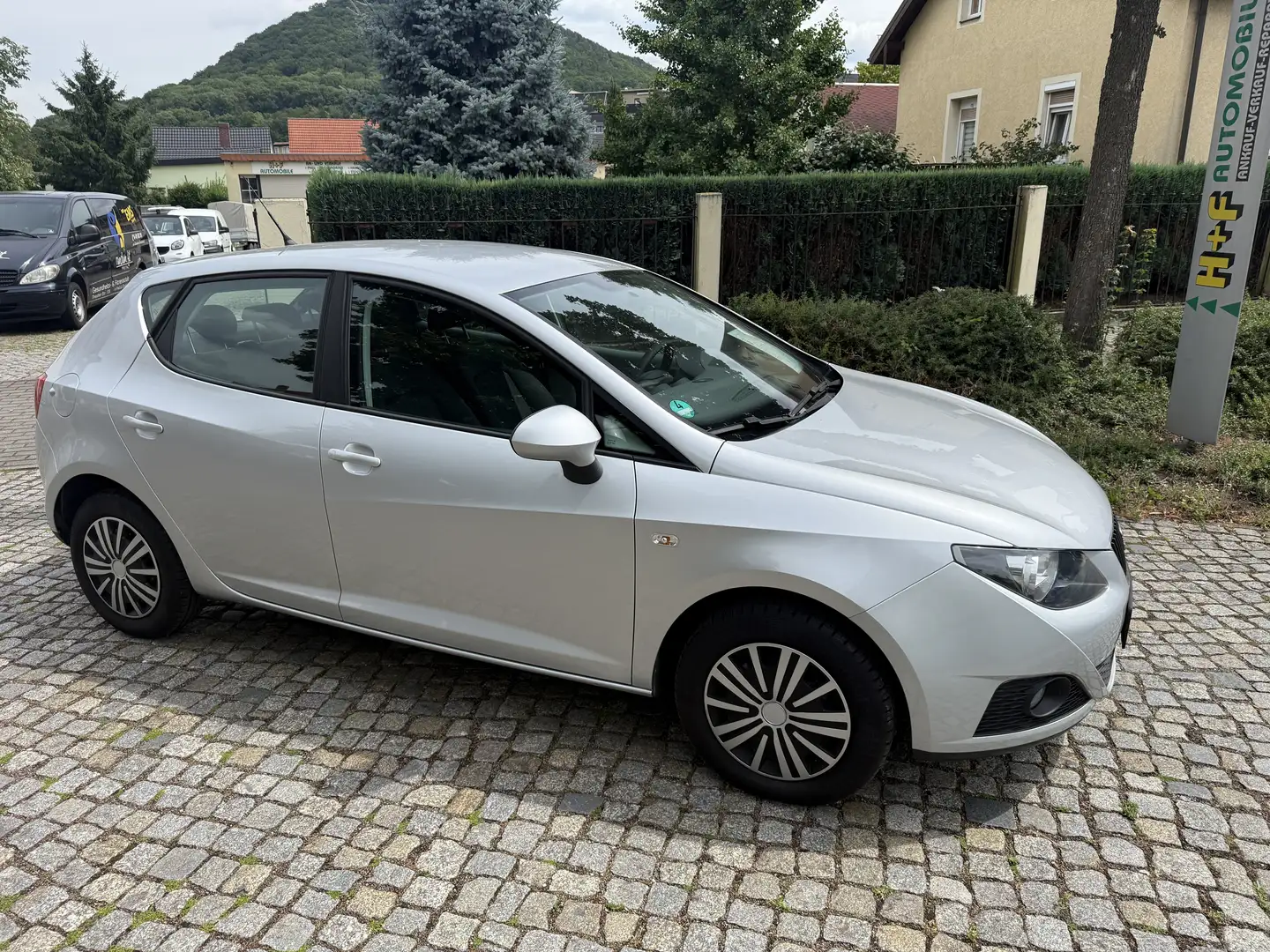 SEAT Ibiza Reference Gris - 1