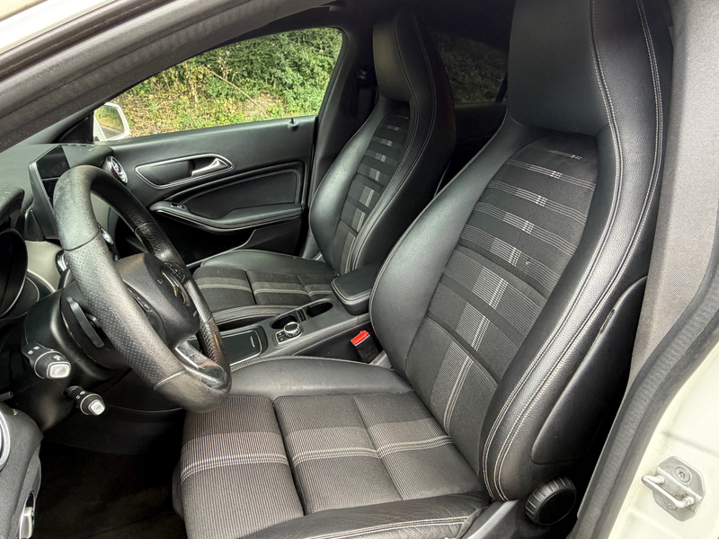 Mercedes-Benz CLA 180 CLA 180-AUTOMATIQUE-CAPTEUR-NAVI-XENON-LED — photo 9