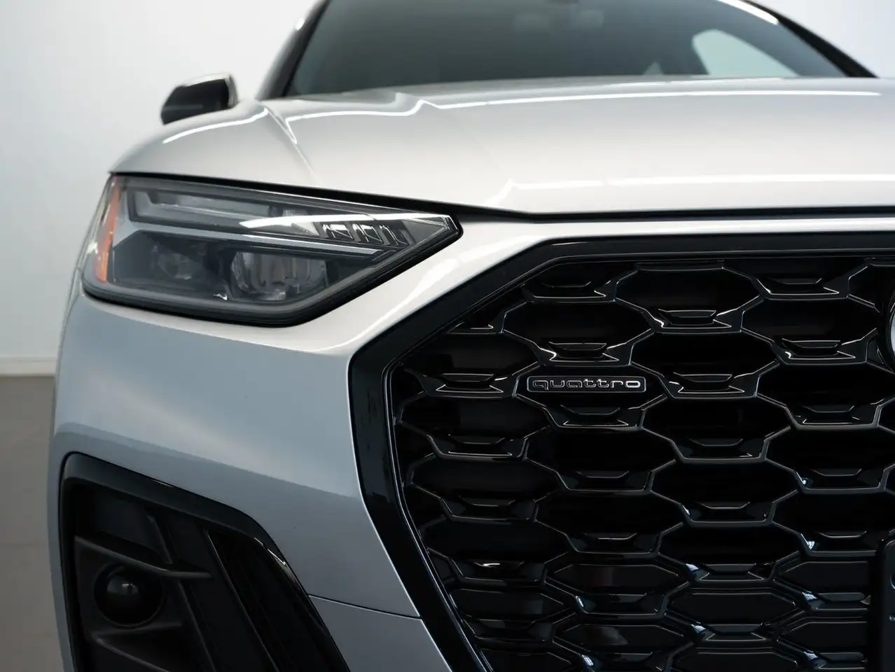Audi Q5 снимка Audi Q5