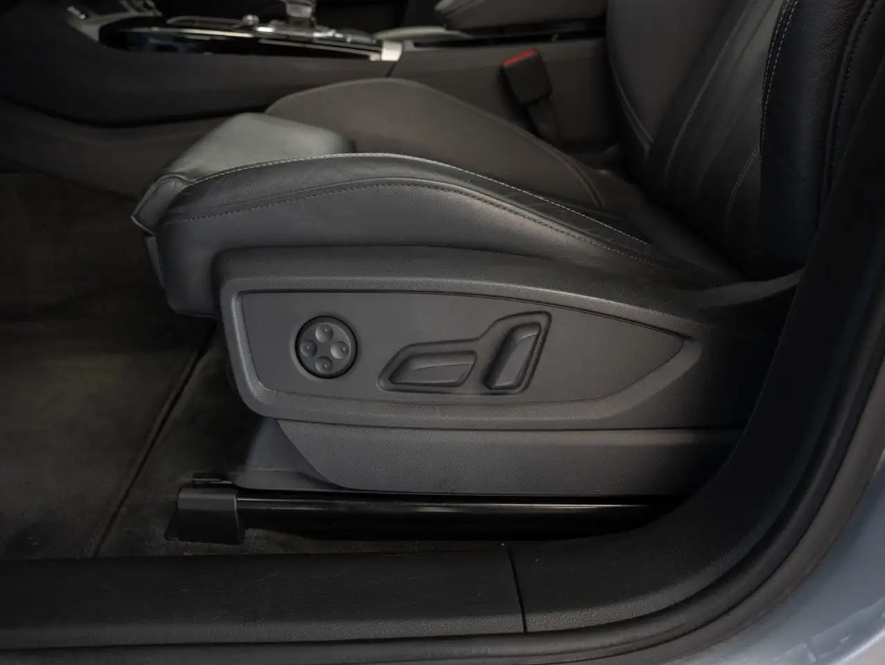 Audi Q5 снимка Audi Q5