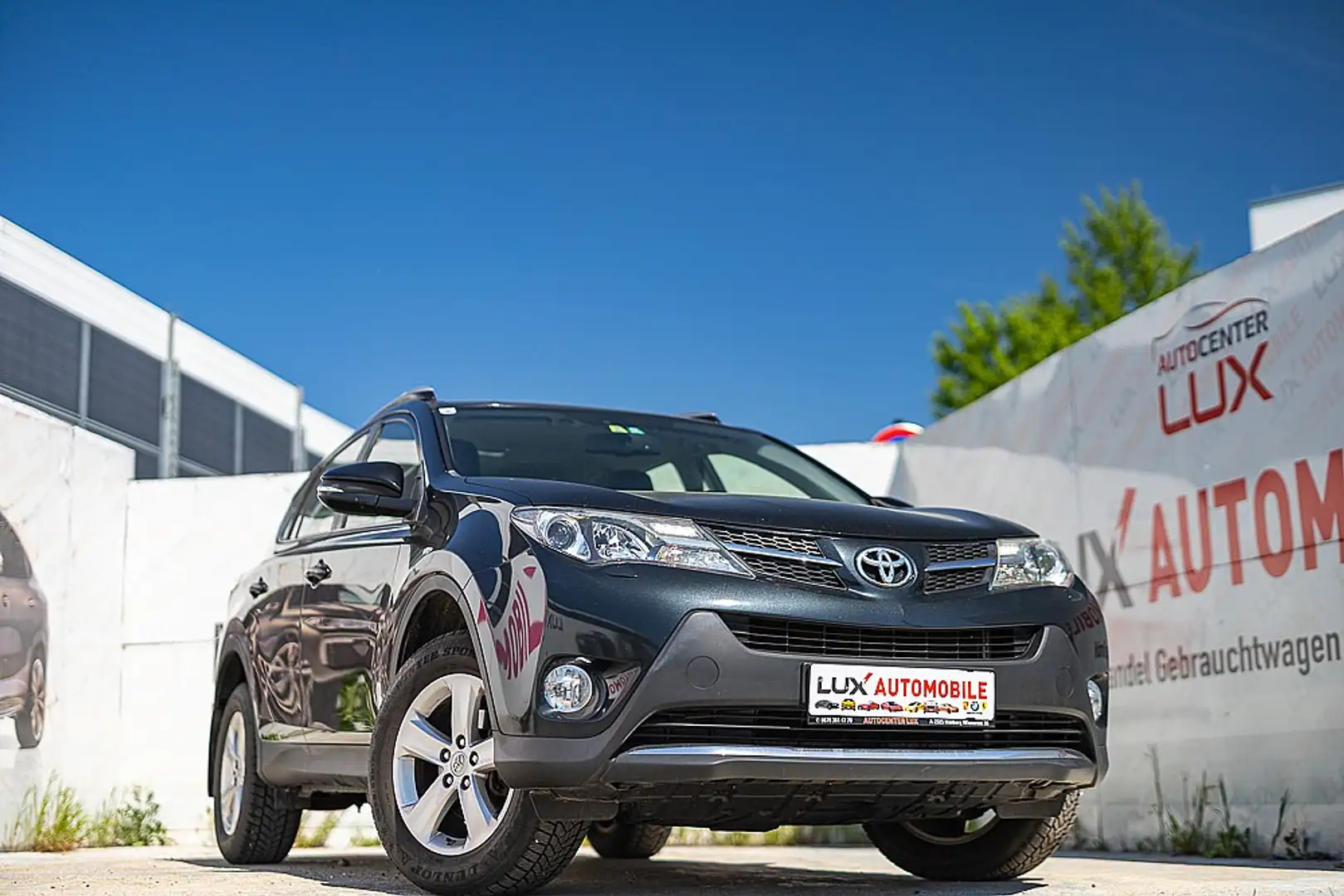 Toyota RAV 4 RAV4 2,2 D-4D Elegance 4WD Aut. Schwarz - 1