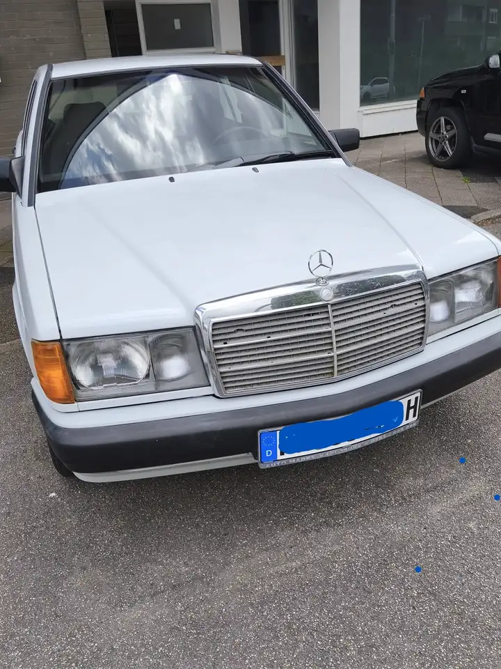 Mercedes-Benz 190 E 1.8, foto 2
