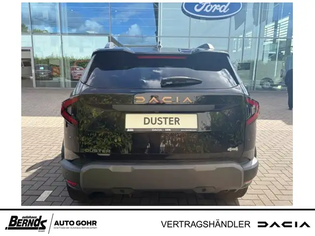 Dacia Duster view 4
