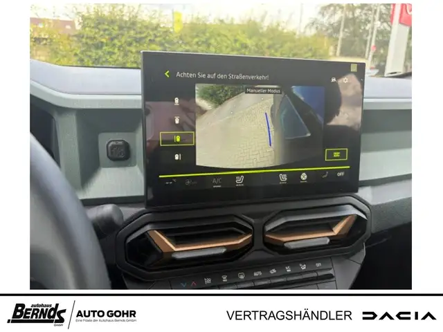 Dacia Duster view 14